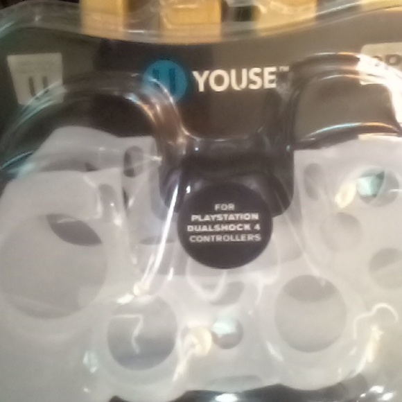 Controller Skins (2 Pk) - Picture 4 of 4